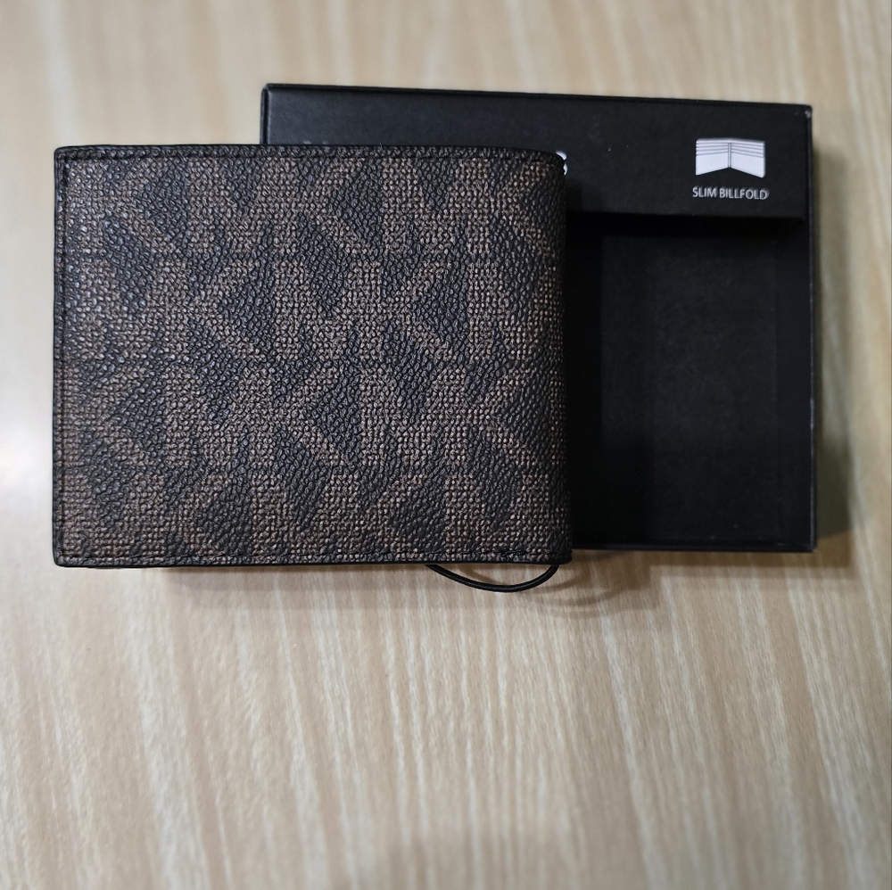 NWT Michael Kors Jet Set Men’s Slim Billfold Wallet Logo MK color Brown - Picture 3 of 5